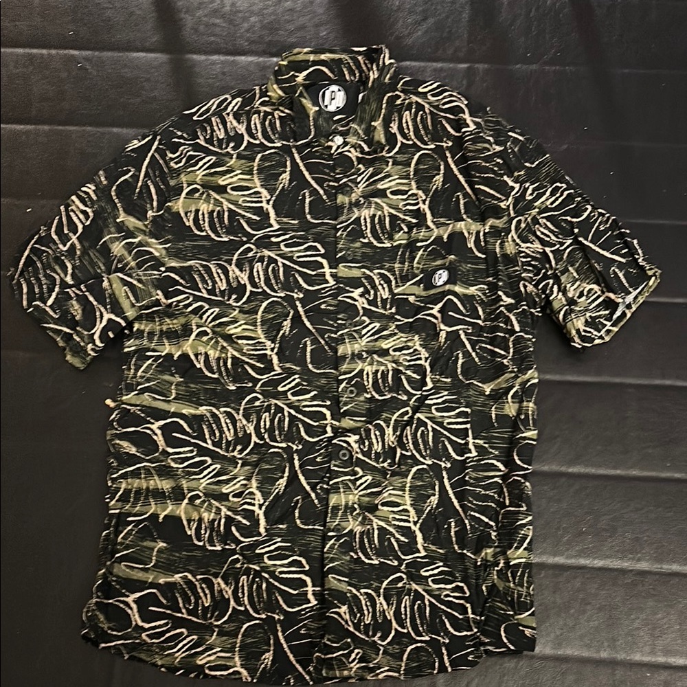 Stylish IPD Black Patterned Men's Short Sleeve Button Up Shirt